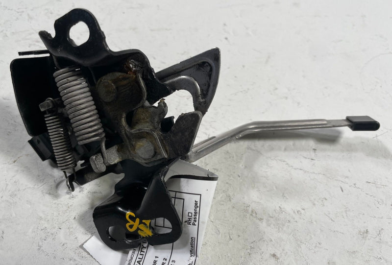 Load image into Gallery viewer, 2022 - 2025 HONDA PASSPORT FRONT HOOD BONNET RELEASE LOCK LATCH # 113367
