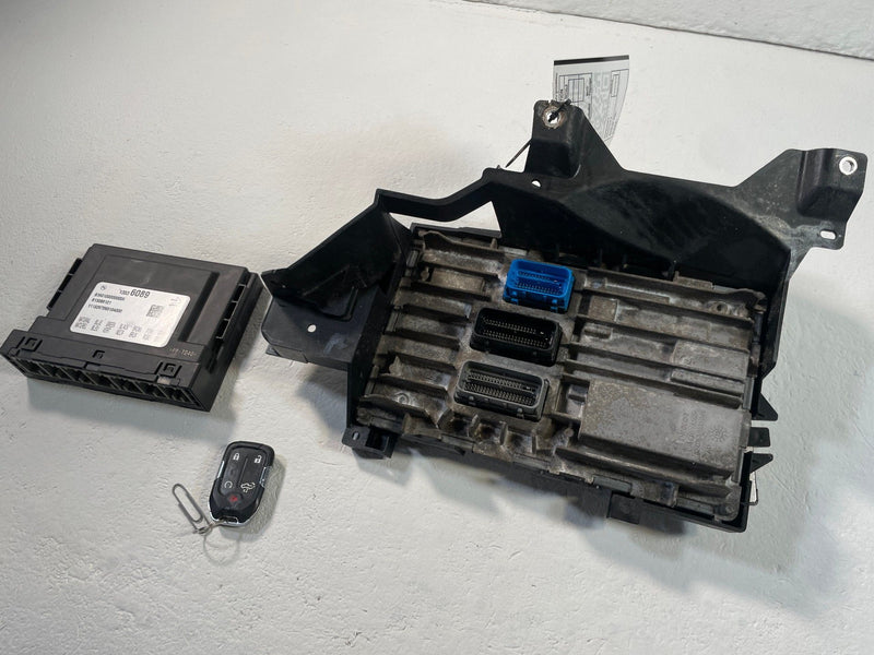 Load image into Gallery viewer, 20-22 CHEVROLET SILVERADO 1500 ENGINE &amp; BODY CONTROL MODULE W/ KEY FOB # 109388
