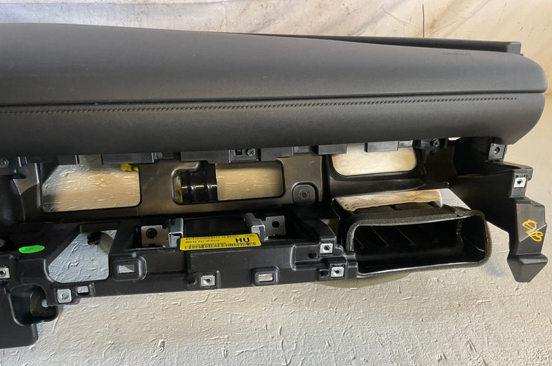 Load image into Gallery viewer, 25-26 HYUNDAI TUCSON DASH BOARD DASHBOARD INSTRUMENT PANEL ASSEMBLY 2.5L #113069
