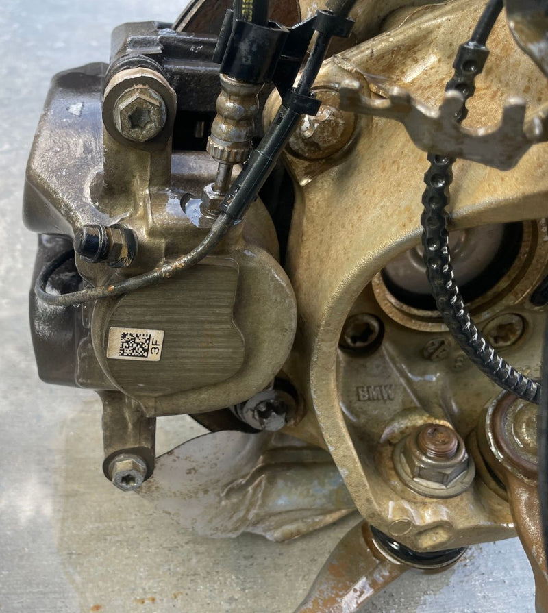 Load image into Gallery viewer, 2018 - 2024 BMW X3 G01 RWD FRONT LEFT DRIVER SIDE KNEE ASSMEBLY # 108331
