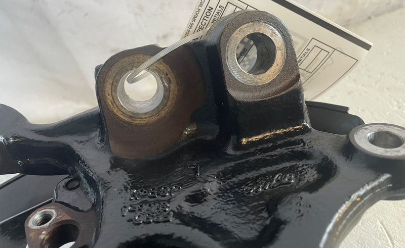 Load image into Gallery viewer, 2022-2023 FORD MUSTANG RWD FRONT LEFT DRIVER SIDE SPINDLE KNUCKLE W/ HUB #113522
