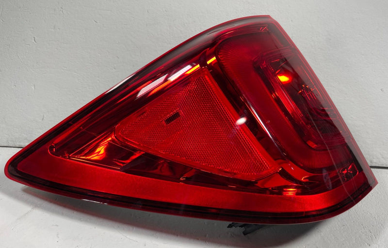 Load image into Gallery viewer, 2022 - 2025 HONDA PASSPORT REAR LEFT DRIVER SIDE OUTER TAIL LIGHT LAMP # 113383
