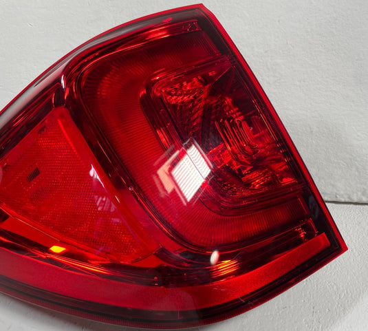 2022 - 2025 HONDA PASSPORT REAR LEFT DRIVER SIDE OUTER TAIL LIGHT LAMP