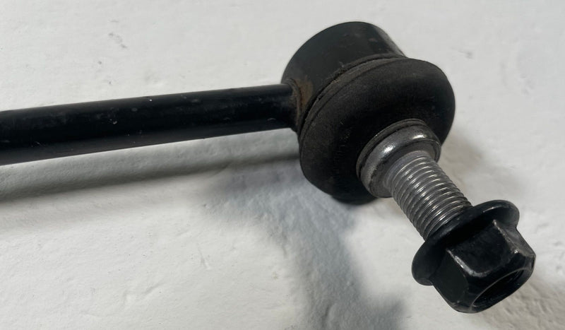 Load image into Gallery viewer, 18 - 23 KIA STINGER FRONT LEFT DRIVER SIDE STABILIZER SWAY BAR END LINK # 110758

