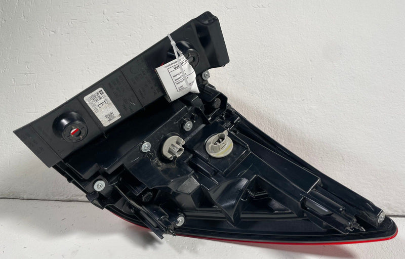 Load image into Gallery viewer, 2022 - 2025 HONDA PASSPORT REAR LEFT DRIVER SIDE OUTER TAIL LIGHT LAMP # 113383
