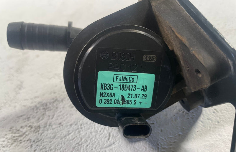 Load image into Gallery viewer, 2019-2023 FORD RANGER ENGINE COOLANT AUXILIARY WATER PUMP ASSEMBLY 2.3L #112137
