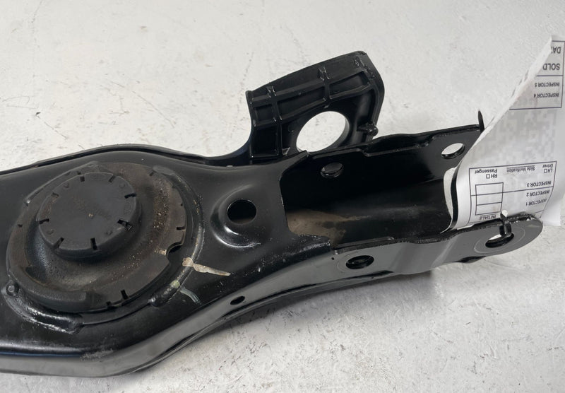 Load image into Gallery viewer, 2021-23 HYUNDAI SANTA FE REAR RIGHT SIDE LOWER CONTROL ARM SPRING PERCH #107946
