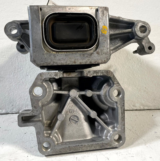 2021-2024 KIA K5 FRONT LEFT AUTO TRANSMISSION ENGINE MOUNT BRACKET 1.6L