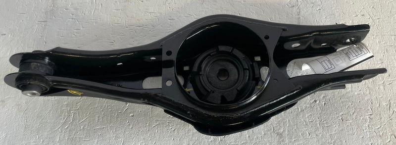Load image into Gallery viewer, 2022-2026 HYUNDAI TUCSON REAR LEFT SIDE LOWER CONTROL ARM SPRING PERCH # 113051
