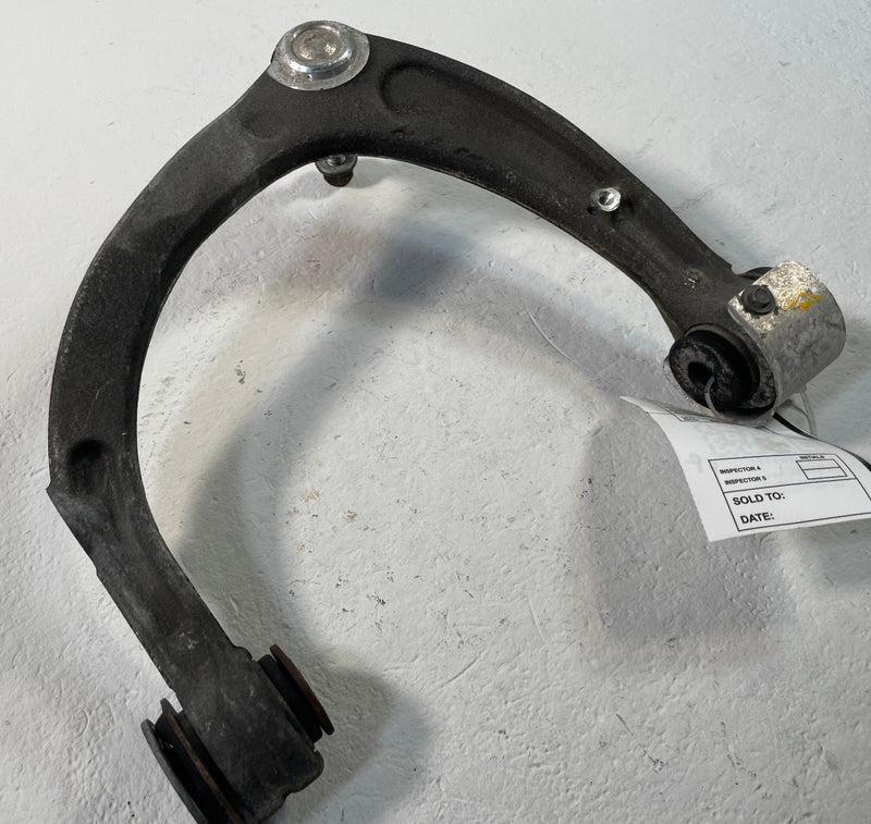 Load image into Gallery viewer, 2019-2025 CHEVROLET SILVERADO 1500 FRONT RIGHT SIDE UPPER CONTROL ARM # 109399
