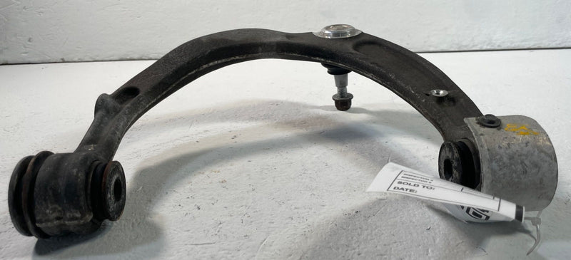 Load image into Gallery viewer, 2019-2025 CHEVROLET SILVERADO 1500 FRONT RIGHT SIDE UPPER CONTROL ARM # 109399
