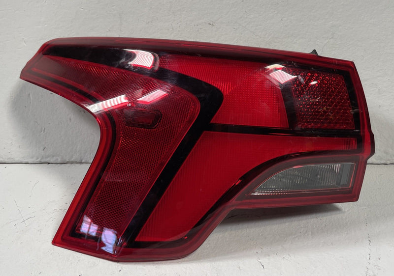 Load image into Gallery viewer, 21-23 HYUNDAI SANTA FE REAR LEFT DRIVER SIDE LED OUTER TAIL LIGHT LAMP # 107962
