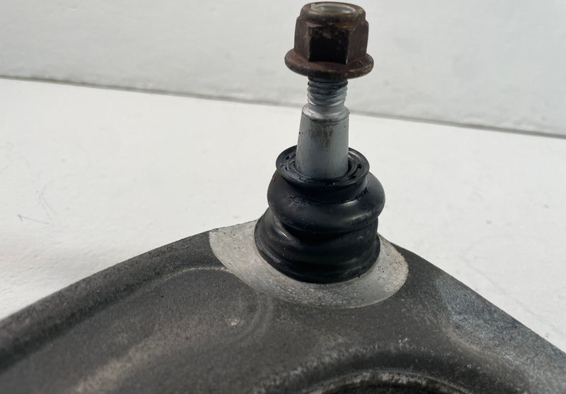 Load image into Gallery viewer, 2019-2025 CHEVROLET SILVERADO 1500 FRONT RIGHT SIDE UPPER CONTROL ARM # 109399
