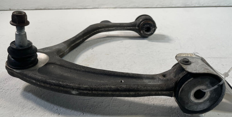Load image into Gallery viewer, 2019-2025 CHEVROLET SILVERADO 1500 FRONT RIGHT SIDE UPPER CONTROL ARM # 109399
