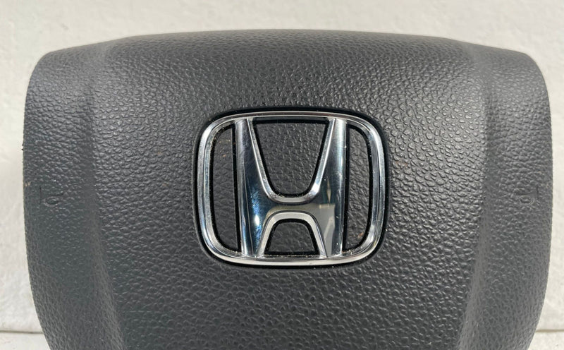 Load image into Gallery viewer, 2019-2025 HONDA PASSPORT FRONT LEFT SIDE STEERING WHEEL AIRBAG AIR BAG # 113373
