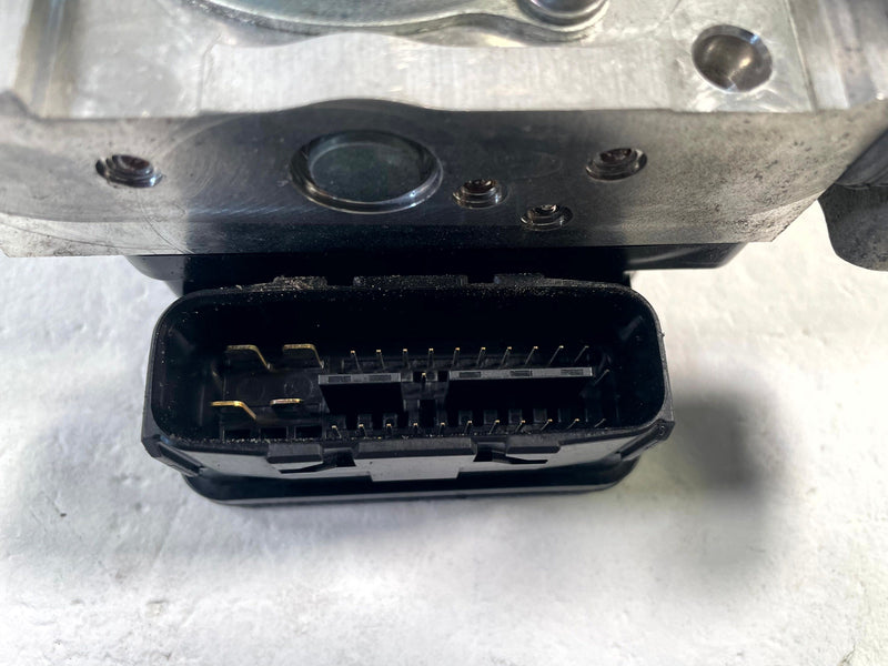 Load image into Gallery viewer, 2018 - 2022 ACURA ILX ABS ANTI LOCK BRAKE PUMP CONTROL MODULE UNIT # 113632
