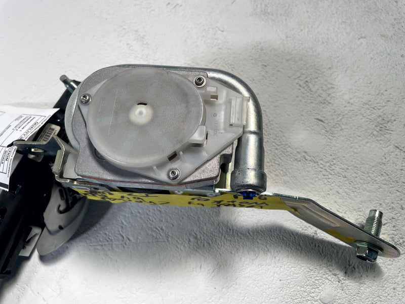 Load image into Gallery viewer, 2016-2022 ACURA ILX FRONT LEFT DRIVER SIDE SEAT BELT RETRACTOR BLACK # 113586
