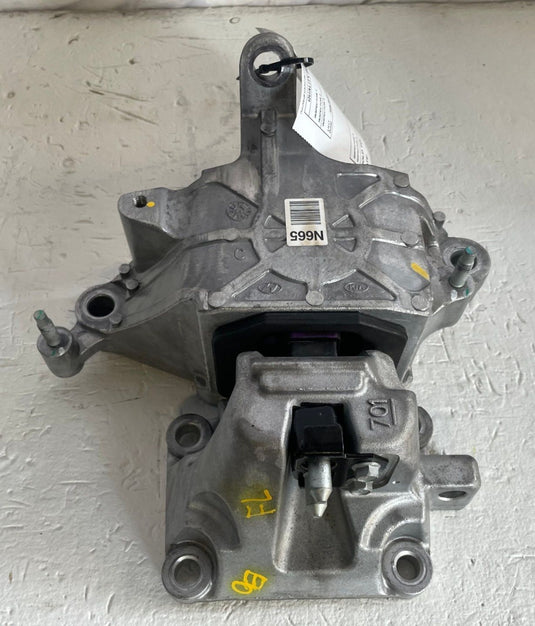 2025-2026 HYUNDAI TUCSON FRONT LEFT AUTO TRANSMISSION MOUNT BRACKET 2.5L
