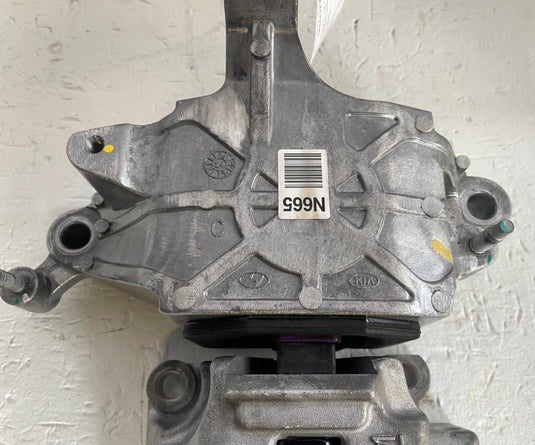 2025-2026 HYUNDAI TUCSON FRONT LEFT AUTO TRANSMISSION MOUNT BRACKET 2.5L