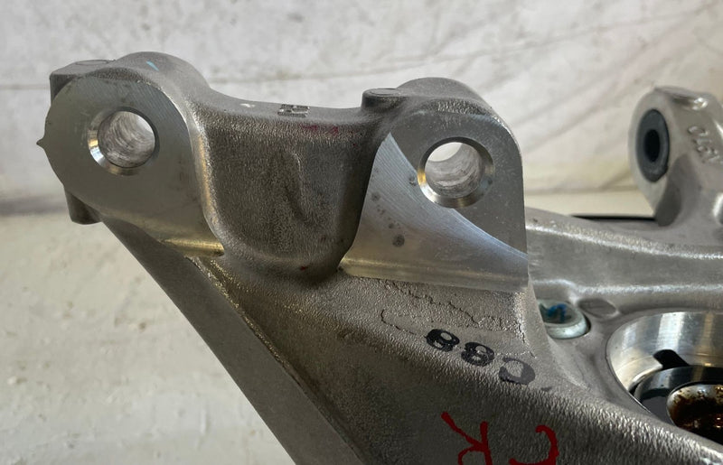 Load image into Gallery viewer, 22-26 HYUNDAI TUCSON FRONT RIGHT PASSENGER SIDE SPINDLE KNUCKLE &amp; HUB # 113054
