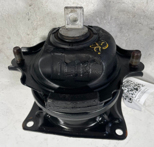 2019 - 2025 HONDA PASSPORT FRONT ENGINE MOTOR MOUNT BRACKET INSULATOR