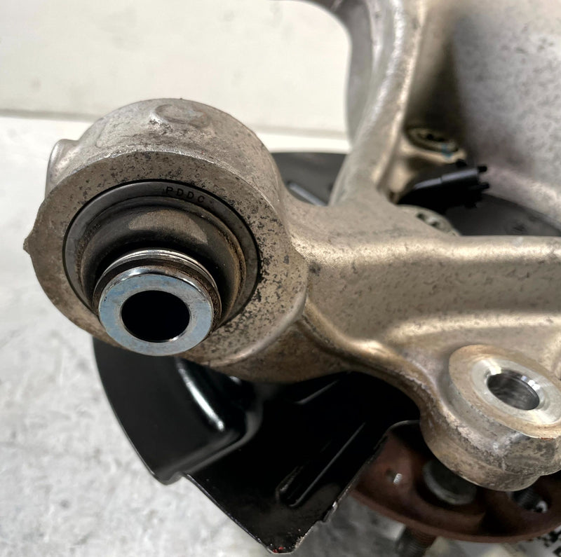 Load image into Gallery viewer, 2021 - 2024 KIA K5 FWD REAR RIGHT PASSENGER SIDE SPINDLE KNUCKLE W/ HUB # 110687
