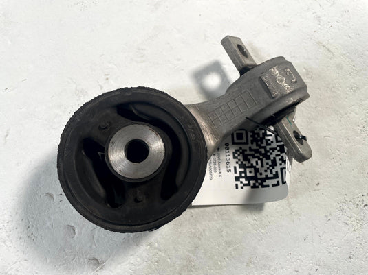 2016-2022 ACURA ILX ENGINE FRAME TORQUE ROD LOWER MOUNT SUPPORT BRACKET 