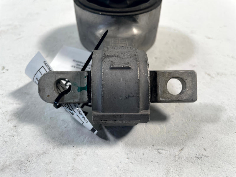 Load image into Gallery viewer, 2016-2022 ACURA ILX ENGINE FRAME TORQUE ROD LOWER MOUNT SUPPORT BRACKET # 113615

