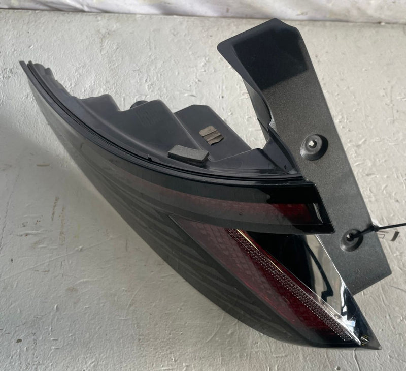 Load image into Gallery viewer, 2022 - 2026 HYUNDAI TUCSON REAR LEFT DRIVER SIDE OUTER TAILLIGHT LAMP # 113048
