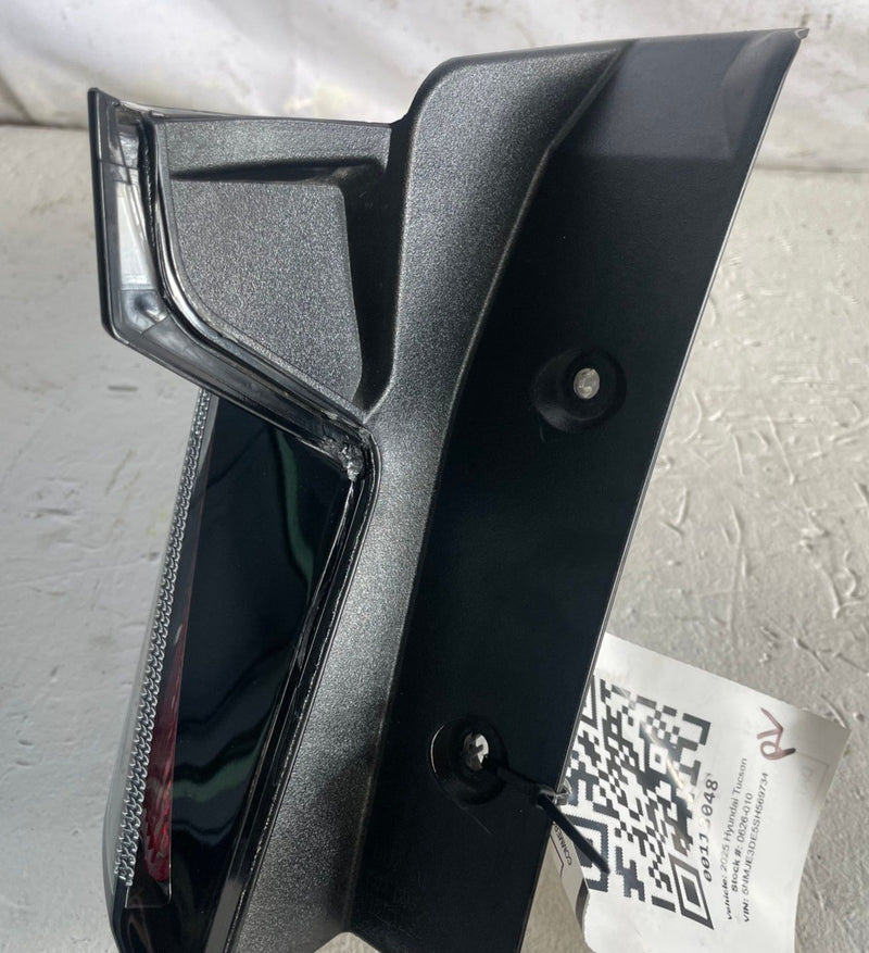 Load image into Gallery viewer, 2022 - 2026 HYUNDAI TUCSON REAR LEFT DRIVER SIDE OUTER TAILLIGHT LAMP # 113048
