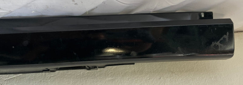 Load image into Gallery viewer, 23-26 HONDA HR-V EX-L LEFT DRIVER SIDE ROCKER PANEL SKIRT MOLDING BLACK # 108092
