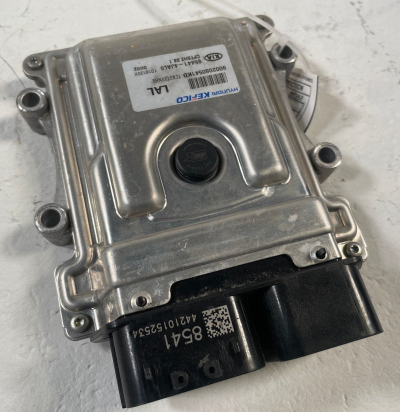 Load image into Gallery viewer, 2022 - 2023 KIA STINGER TRANSMISSION COMPUTER CONTROL MODULE UNIT 3.3L # 110742
