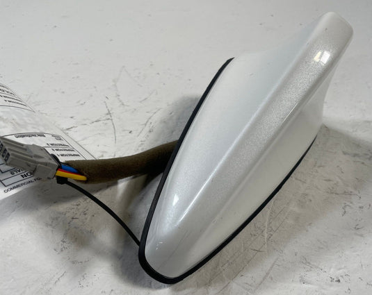 2022-2023 KIA STINGER TOP ROOF SATELLITE SHARK FIN RADIO ANTENNA WHITE