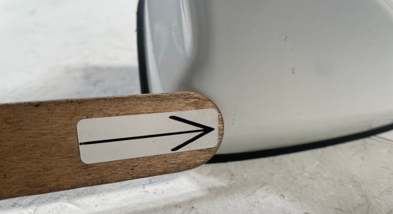 Load image into Gallery viewer, 2022-2023 KIA STINGER TOP ROOF SATELLITE SHARK FIN RADIO ANTENNA WHITE # 110745
