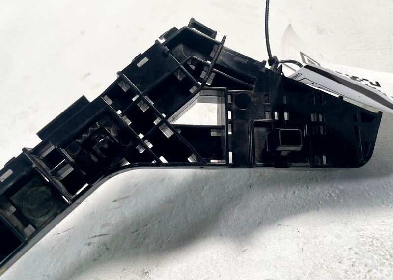 Load image into Gallery viewer, 2019-2022 ACURA ILX REAR RIGHT SIDE BUMPER LOWER MOUNT SUPPORT BRACKET # 113601
