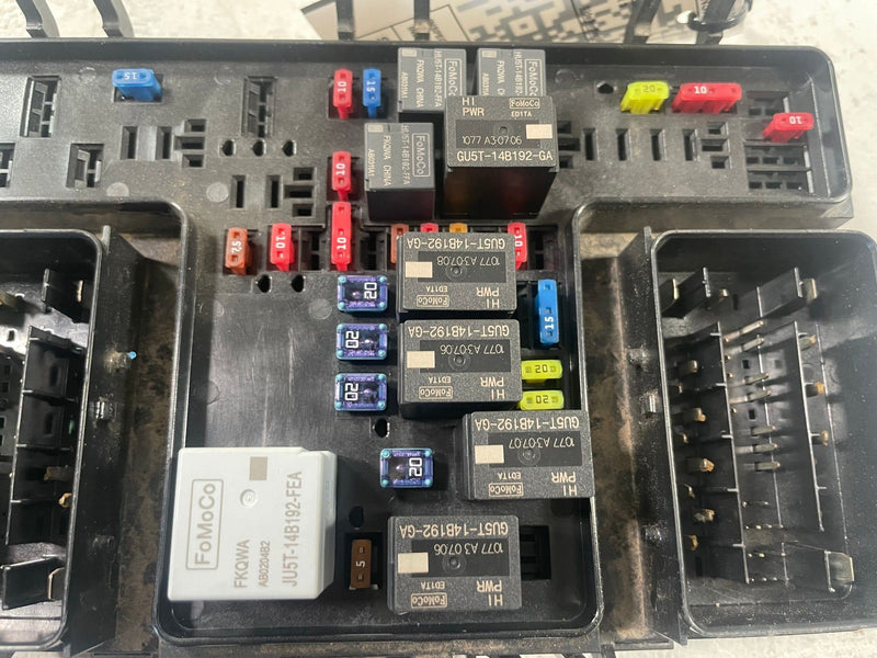 Load image into Gallery viewer, 2019 - 2023 FORD RANGER FUSE RELAY JUNCTION POWER DISTRIBUTION BOX 2.3L # 112172
