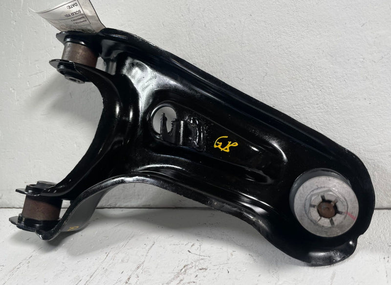 Load image into Gallery viewer, 2019 - 2025 HONDA PASSPORT REAR LEFT SIDE SUSPENSION UPPER CONTROL ARM # 113402
