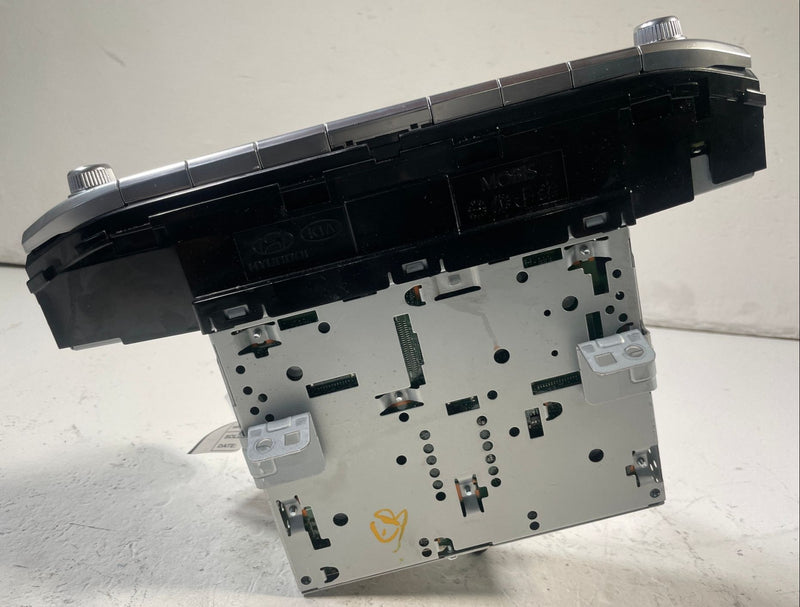 Load image into Gallery viewer, 2022 - 2023 KIA STINGER FRONT AUDIO RADIO RECEIVER HEAD UNIT ASSEMBLY # 110743

