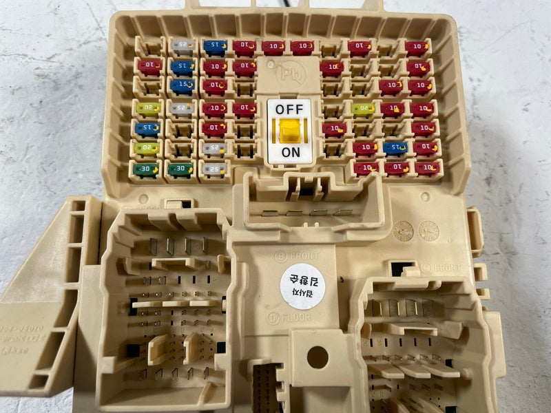 Load image into Gallery viewer, 2022 - 2023 KIA STINGER UNDER DASHBOARD FUSE RELAY CABIN JUNCTION BOX # 110738
