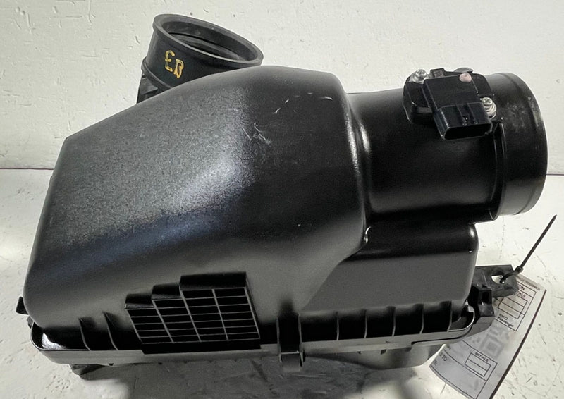 Load image into Gallery viewer, 2019-2025 HONDA PASSPORT ENGINE AIR INTAKE FILTER CLEANER BOX ASSEMBLY # 113403
