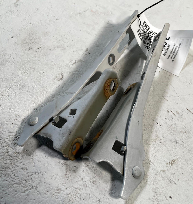 Load image into Gallery viewer, 2013-2022 ACURA ILX FRONT LEFT &amp; RIGHT HOOD HINGES PAIR WHITE (NH883P) # 113607
