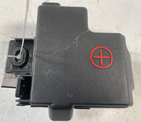 2022-2023 KIA STINGER POSITIVE BATTERY FUSE TERMINAL COVER FUSIBLE LINK