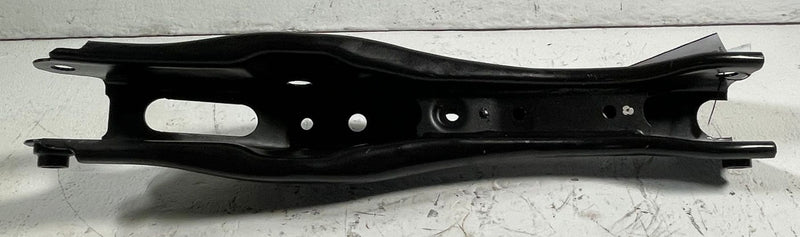Load image into Gallery viewer, 2019 - 2025 HONDA PASSPORT REAR RIGHT SIDE SUSPENSION LOWER CONTROL ARM # 113416
