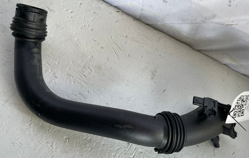 Load image into Gallery viewer, 2018-2023 BMW X3 ENGINE WATER COOLANT HOSE TUBE PIPE LINE # 108288
