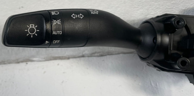 Load image into Gallery viewer, 21-23 KIA STINGER WIPER TURN SIGNAL HEADLIGHT COMBINATION COLUMN SWITCH # 110739
