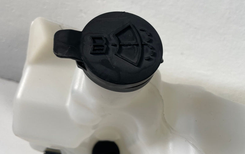 Load image into Gallery viewer, 19-26 CHEVROLET SILVERADO 1500 FRONT WASHER FLUID RESERVOIR TANK W/ PUMP #109425
