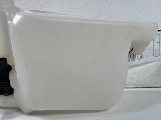 19-26 CHEVROLET SILVERADO 1500 FRONT WASHER FLUID RESERVOIR TANK W/ PUMP