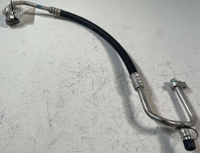 Load image into Gallery viewer, 2018-2023 KIA STINGER AC AIR CONDITIONING DISCHARGE HOSE TUBE PIPE 3.3L # 110725
