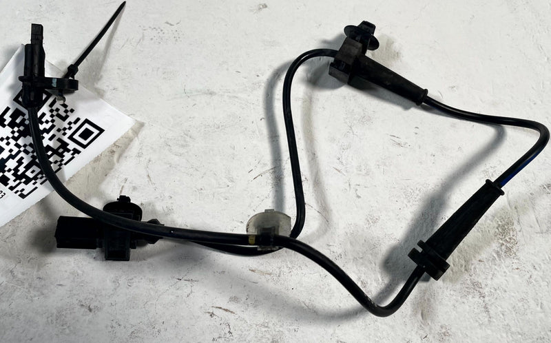 Load image into Gallery viewer, 2013 -2022 ACURA ILX FRONT LEFT DRIVER SIDE ABS WHEEL SPEED SENSOR # 113583
