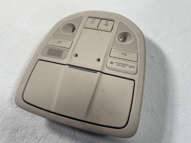 Load image into Gallery viewer, 2019-2023 GENESIS G70 ROOF OVERHEAD CONSOLE DOME LIGHT LAMP W/ SWITCH # 108130
